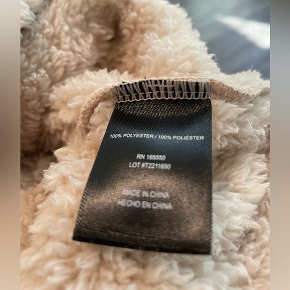NWT, 32 DEGREE FAUX SHERPA PULLOVER - Picture 4 of 4